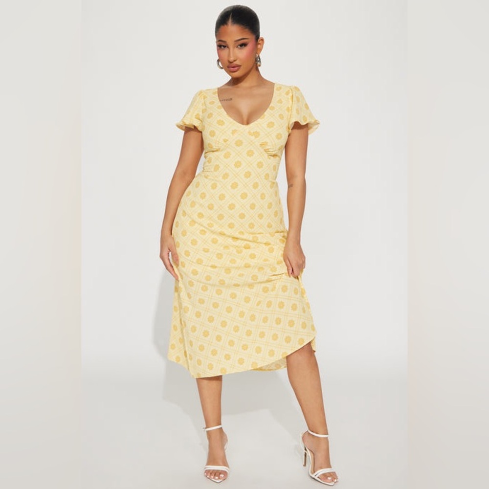 Elegant Yellow Midi Dress